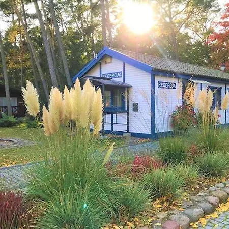 Osrodek Wczasowy Lesny * 미엘노